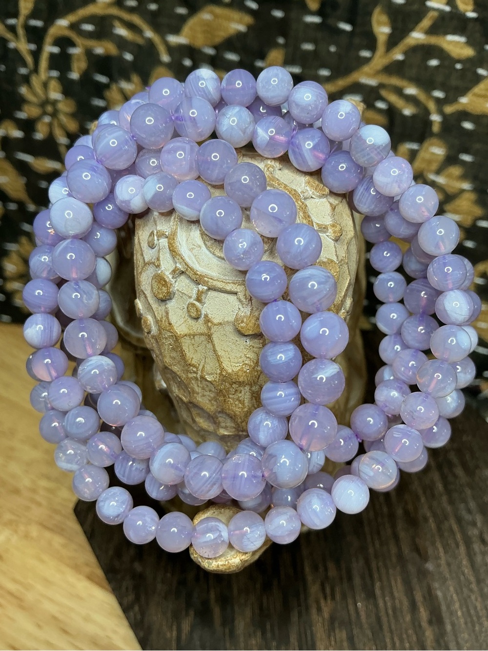 Lavender Moon Quartz Triple 6mm - Picture 2 of 3